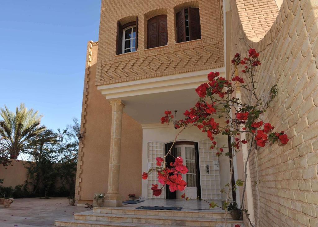 Maison D'Hotes Villa Fatima Tozeur Buitenkant foto
